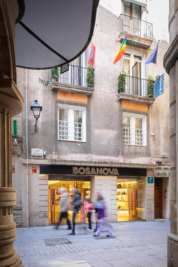 Hostal Santa Ana Barcelona Exterior photo